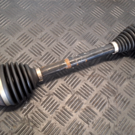 VW Passat  Antriebswelle vorn links