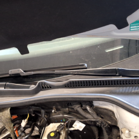 VW Golf  Wischermotor vorne