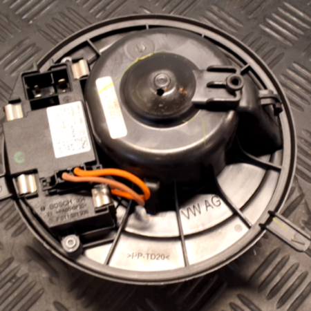 VW Passat  Gebläsemotor Lüfter