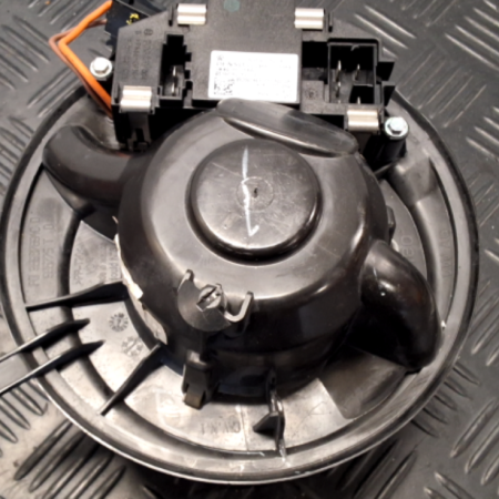 VW Golf  Gebläsemotor Lüfter
