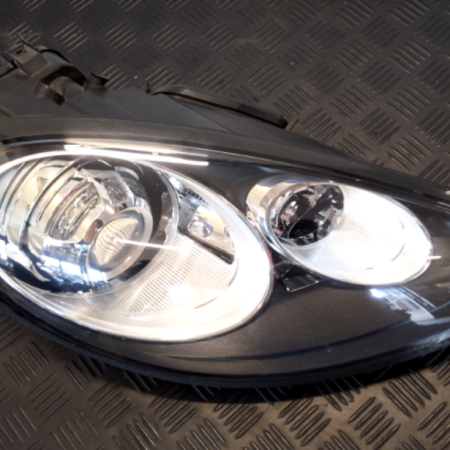 Porsche Panamera  Scheinwerfer rechts