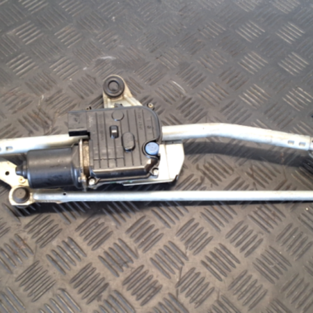 VW Passat  Wischermotor vorne