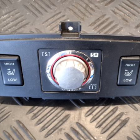 Subaru Legacy  Schalter Sitzheizung
