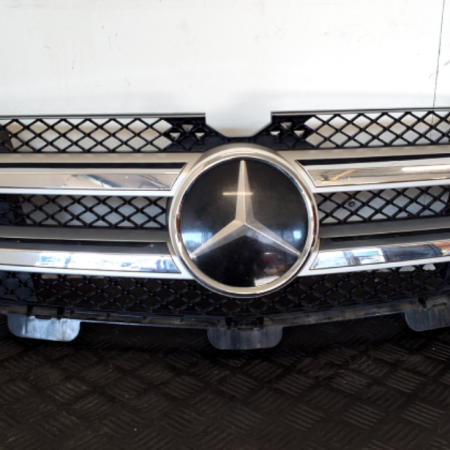 Mercedes-Benz GL  Kühlergrill