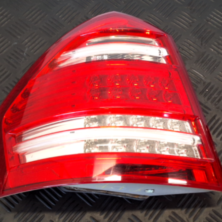 Mercedes-Benz GL  Rückleuchte links
