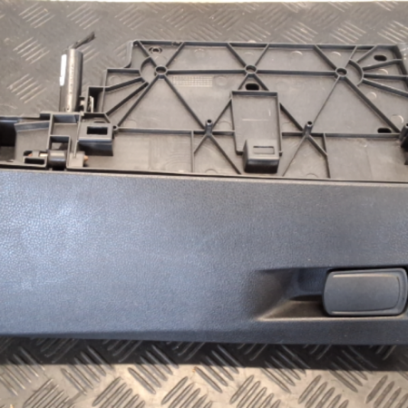 BMW 2-Serien 220 Handschuhfach