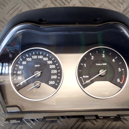 BMW 2-Serien 220 Kombiinstrument Tacho