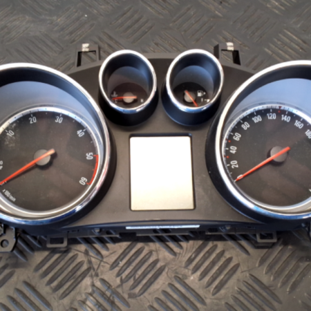 Opel Mokka  Kombiinstrument Tacho