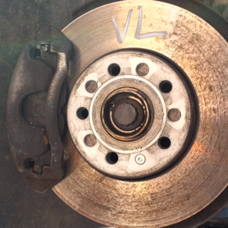 Skoda Octavia  Achsschenkel vorne links