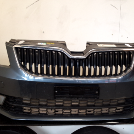 Skoda Octavia  Stossfänger Stossstange vorne
