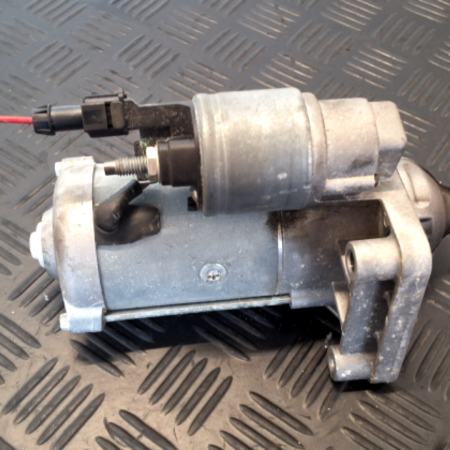 Opel Vivaro  Anlasser