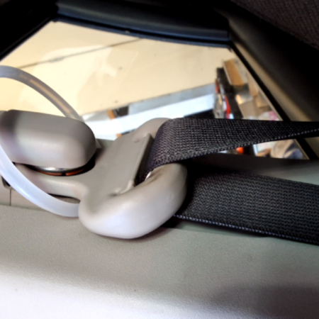 Suzuki Swift  Sicherheitsgurte vorne