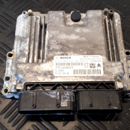 Opel Vivaro  Motorsteuergerät