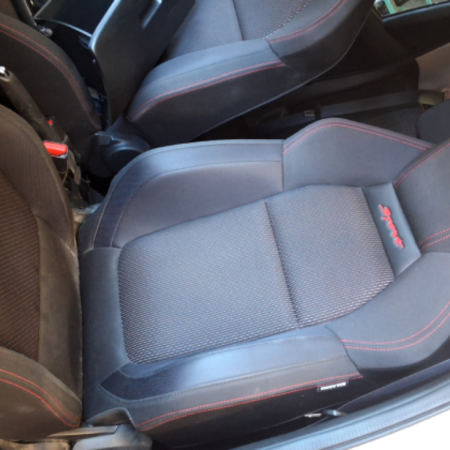 Suzuki Swift  Fahrersitz