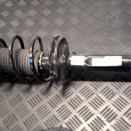 VW Golf  Federbein Stossdämpfer vorne