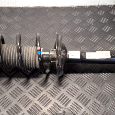 VW Golf  Federbein Stossdämpfer vorne