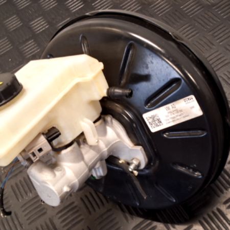 VW Golf  Bremskraftverstärker