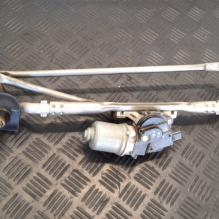 Suzuki Swift  Wischermotor vorne