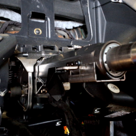 Skoda Octavia  Lenksäule