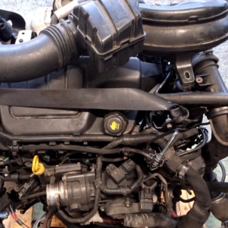 Opel Vivaro  Motor
