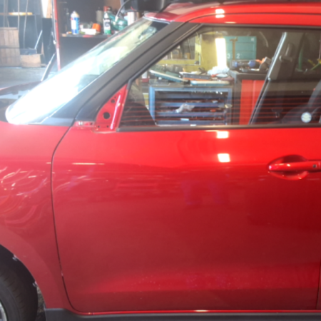 Suzuki Swift  Türe vorne