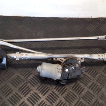Suzuki Swift  Wischermotor vorne
