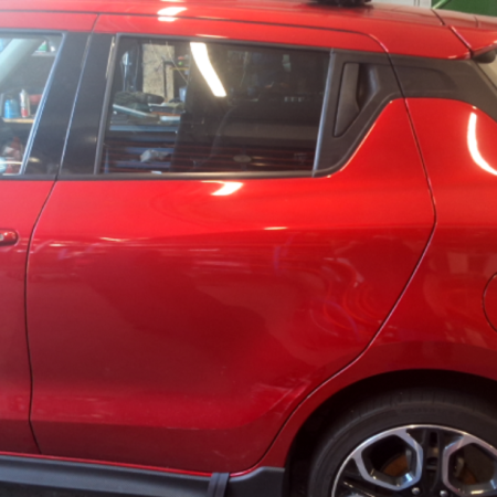 Suzuki Swift  Türe hinten