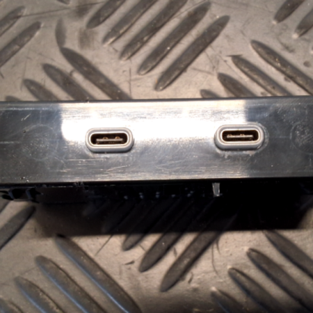 Skoda Octavia  AUX-in USB SD-Slot