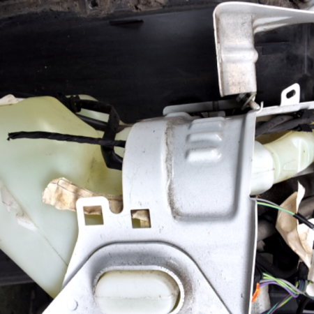 Citroen C3  Behälter Waschanlage