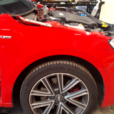 Audi A1  Kotflügel vorn