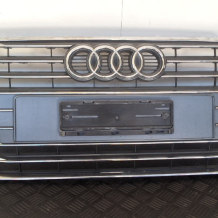 Audi A4  Kühlergrill