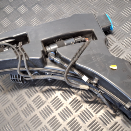 Audi A5  Behälter Waschanlage