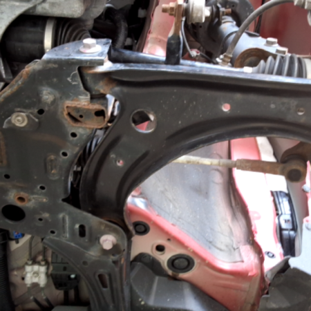 Suzuki Swift  Querlenker vorne links