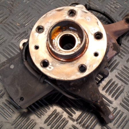 Opel Vivaro  Achsschenkel vorne links