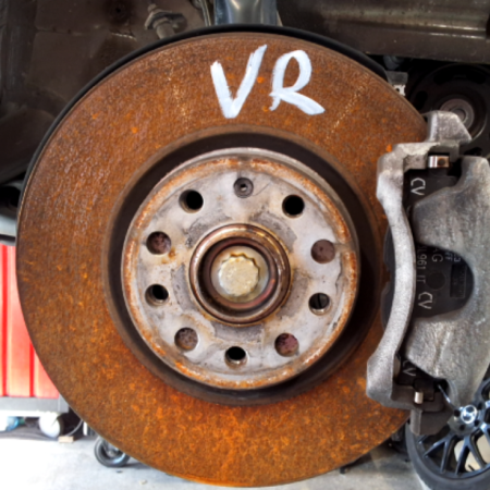 Skoda Octavia  Achsschenkel vorn rechts