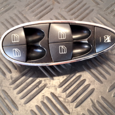 Mercedes-Benz CLS  Fensterheberschalter