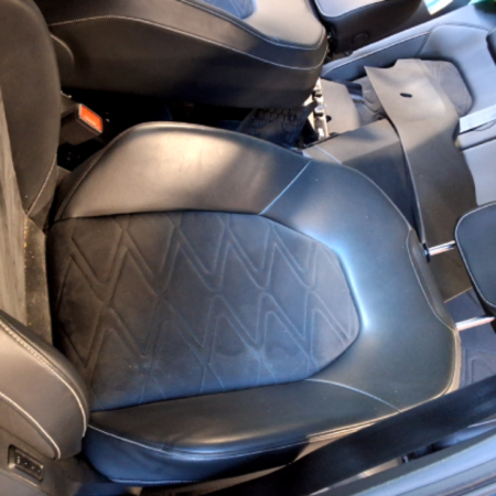 SEAT Leon  Fahrersitz