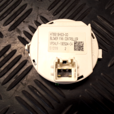 Mazda CX-3  Gebläseregler Widerstand