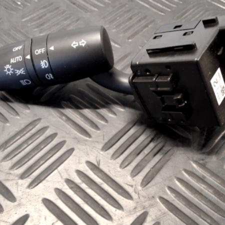 Mazda CX-3  Lichtschalter