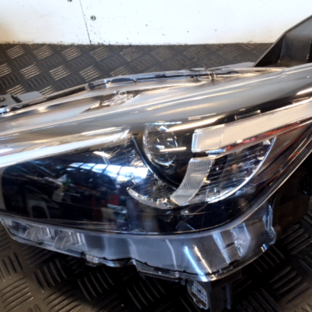 Mazda CX-3  Scheinwerfer links