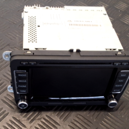 VW Tiguan  Navigation
