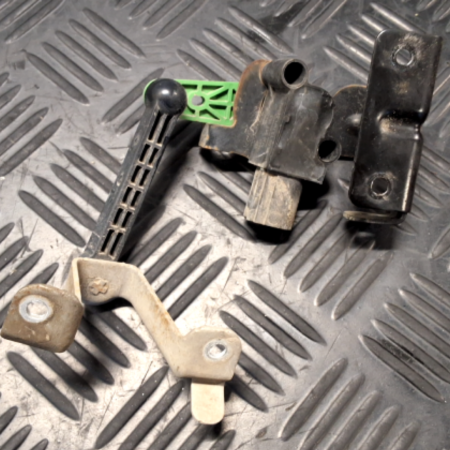 VW Golf  Niveausensor