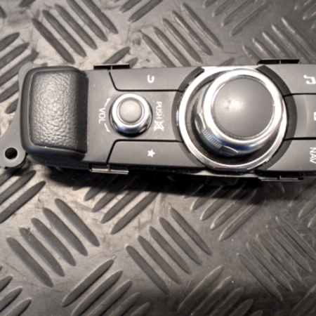 Mazda CX-3  Navigation Bedienteil