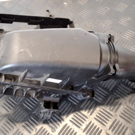 Mercedes-Benz A-CLASS  Luftfilterkasten