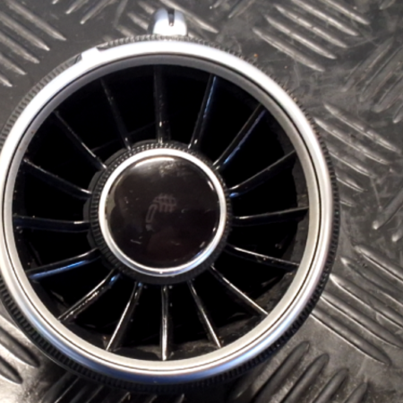 Audi TT  Luftdüssen innenraum