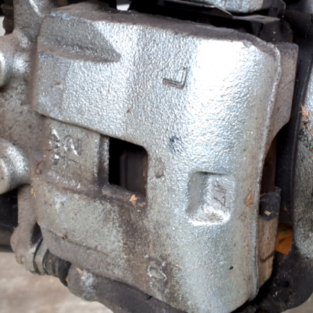 Suzuki Swift  Bremszange Bremssattel vorne