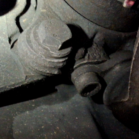 VW T5  Achsschenkel vorn rechts