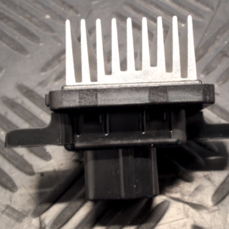 Suzuki Swift  Gebläseregler Widerstand