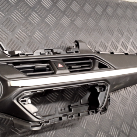 Suzuki Swift  Zierleisten, Abdeckungen, Verkleidungen