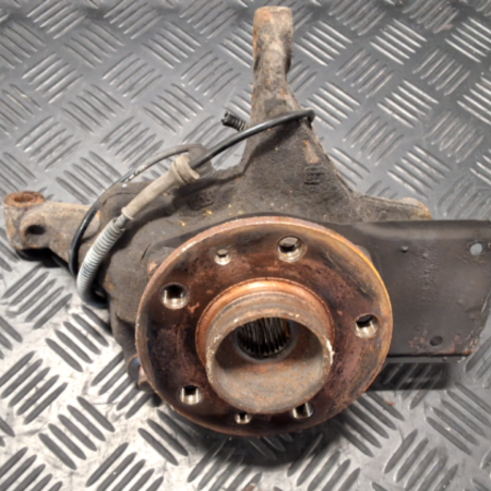 Renault Trafic  Achsschenkel vorne links